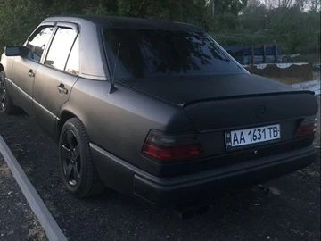 Авто Mercedes W124 1990 № 8231396