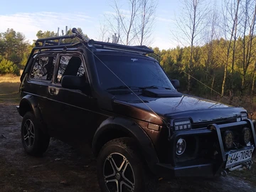 Авто ВАЗ 21214 1989 № 8231448