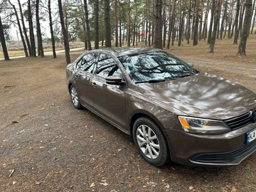 Авто Volkswagen Jetta 2010 № 8231653