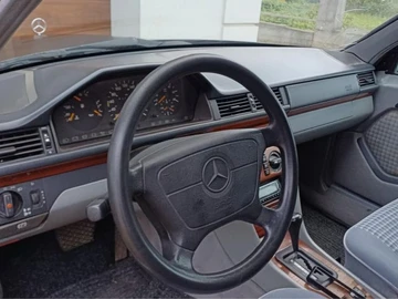 Авто Mercedes W124 1994 № 8231743