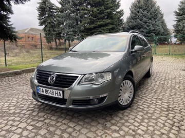 Авто Volkswagen Passat Variant 2006 № 8232314