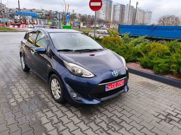 Авто Toyota Prius 2018 № 8233119