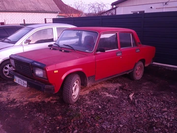 Авто ВАЗ 2107 1989 № 8233129