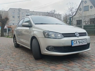 Авто Volkswagen Polo 2012 № 8233193