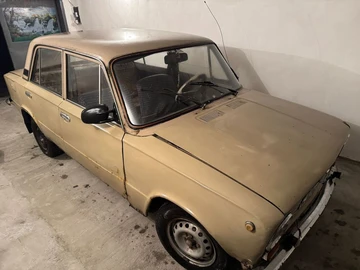 Авто ВАЗ 2101 1985 № 8233343