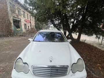 Авто Mercedes 240 2000 № 8233353