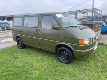 Авто Volkswagen Transporter 1993 № 8233548