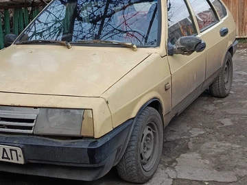 Авто ВАЗ 2109 1988 № 8233550