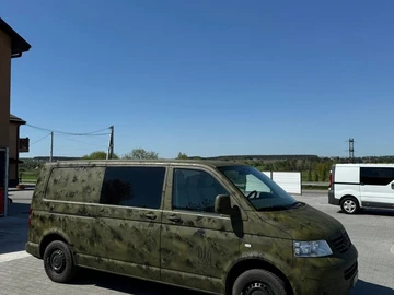 Авто Volkswagen Transporter 2008 № 8233933