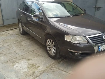 Авто Volkswagen Passat Variant 2010 № 8234030