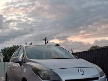 Авто Renault Grand Scenic 2009 № 8234077