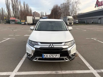 Авто Mitsubishi Outlander 2019 № 8234242