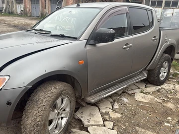 Авто Mitsubishi L 200 2007 № 8234250