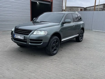 Авто Volkswagen Touareg 2004 № 8234360