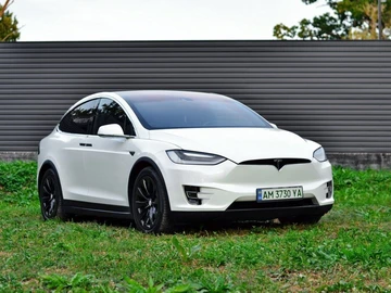 Авто Tesla Model X 2016 № 8234381