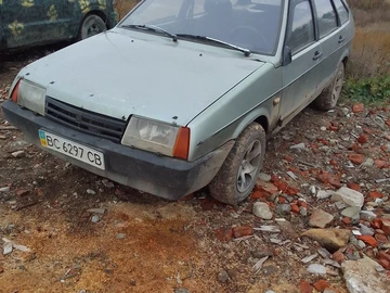 Авто ВАЗ 2109 1995 № 8234551