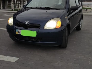 Авто Toyota Yaris 2001 № 8234608