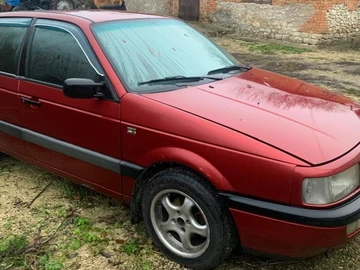 Авто Volkswagen Passat Sedan 1991 № 8234638