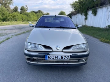 Авто Renault Megane 1999 № 8234921