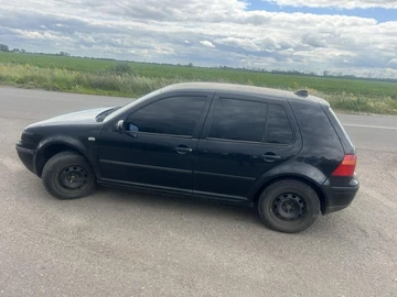 Авто Volkswagen Golf 2001 № 8235201