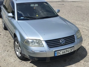Авто Volkswagen Passat Variant 2003 № 8235284