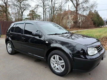 Авто Volkswagen Golf 2003 № 8235631