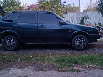 Авто ВАЗ 2109 1997 № 8235951