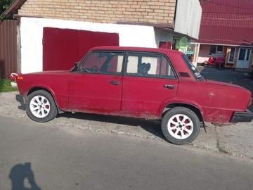 Авто ВАЗ 2103 1976 № 8236133