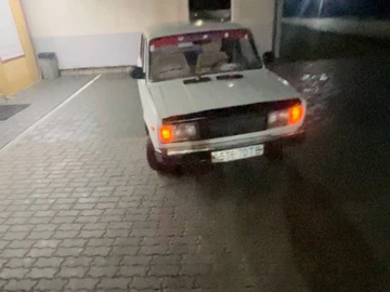 Авто ВАЗ 2105 1988 № 8236151