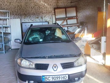 Авто Renault 4 2005 № 8236158