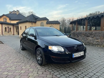 Авто Volkswagen Passat Sedan 2005 № 8236214