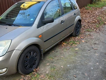 Авто Ford Fiesta 2003 № 8236329