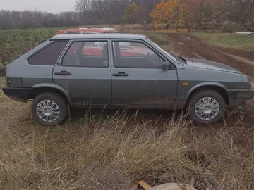 Авто ВАЗ 2109 1990 № 8236337