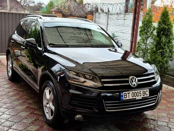 Авто Volkswagen Touareg 2012 № 8236349