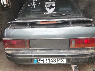 Авто Mazda 323 1987 № 8236517