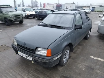 Авто Opel Kadett 1986 № 8236553