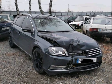 Авто Volkswagen Passat Variant 2013 № 8236695