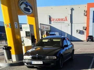 Авто BMW 5 Серия 1999 № 8236720