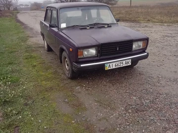 Авто ВАЗ 2107 2004 № 8236772