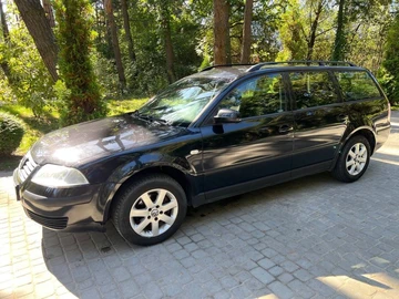 Авто Volkswagen Passat Variant 2002 № 8236868