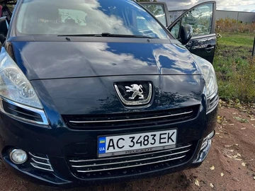 Авто Peugeot 5008 2009 № 8236960