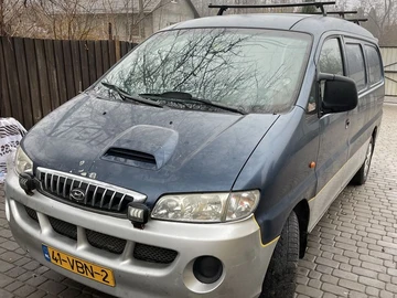 Авто Hyundai H200 2004 № 8237199