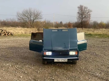 Авто ВАЗ 2107 2002 № 8237057