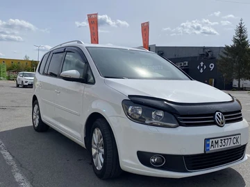 Авто Volkswagen Touran 2013 № 8237085