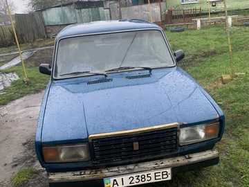 Авто ВАЗ 2107 1993 № 8237098