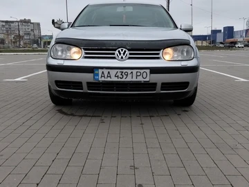 Авто Volkswagen Golf 2004 № 8237102