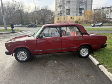 Авто ВАЗ 2107 1998 № 8237190