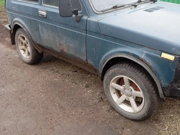 Авто ВАЗ 21213 2000 № 8237402