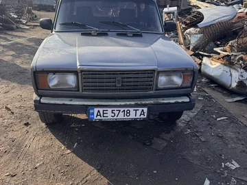 Авто ВАЗ 2107 1990 № 8237433