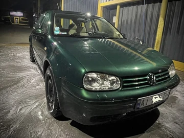 Авто Volkswagen Golf 1999 № 8237476